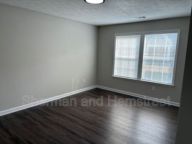 Building Photo - 3501 London Ct SW