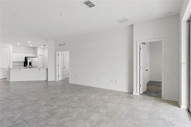 Building Photo - 549 Reggie Rd