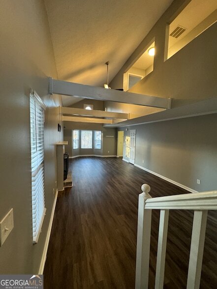 Building Photo - 5883 Brookside Dr SE