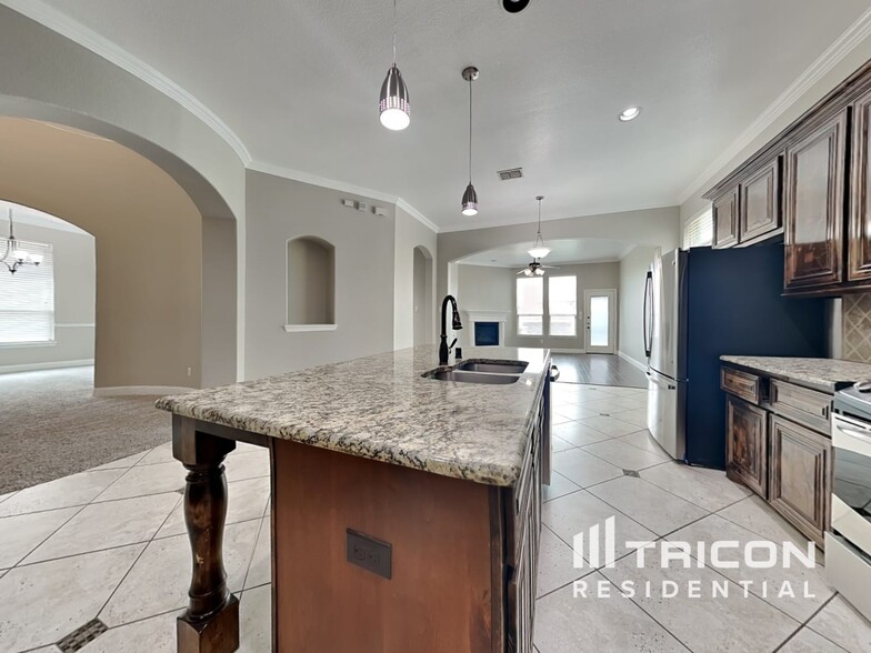 Building Photo - 3021 Marble Falls Dr