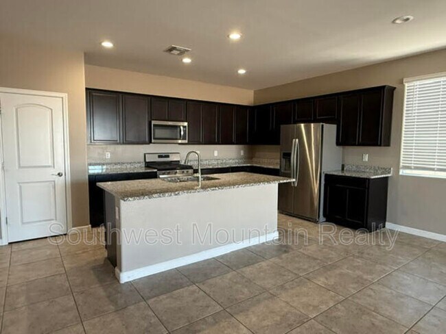 Building Photo - 2226 N Comiskey Dr