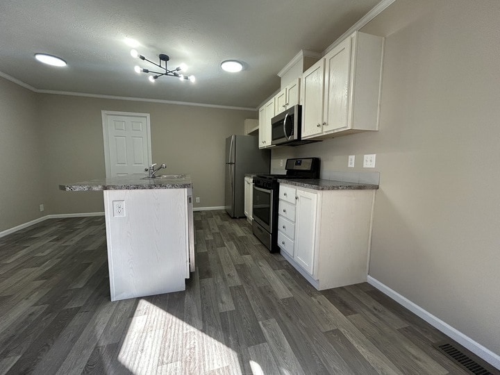 Building Photo - 12501 Apple Ln