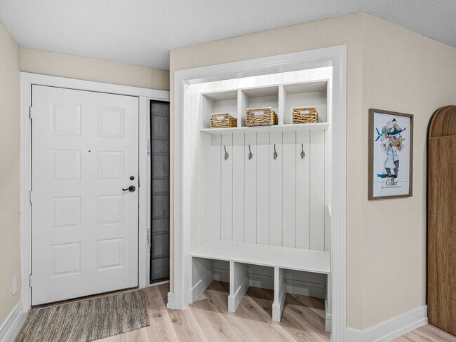 Building Photo - 4082 Belair Ln