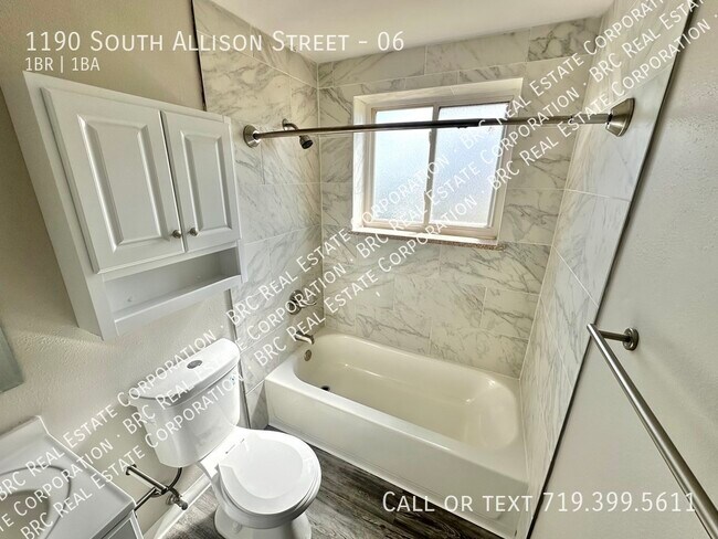 Building Photo - 1190 S Allison St