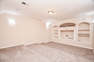Building Photo - 12410 Shorebridge Rd
