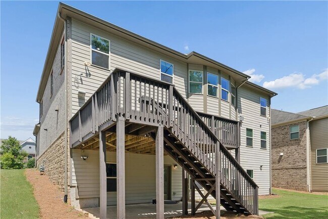 Building Photo - 4470 Skylark Ln