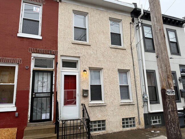 Building Photo - Charming Home in the Heart of Brewerytown