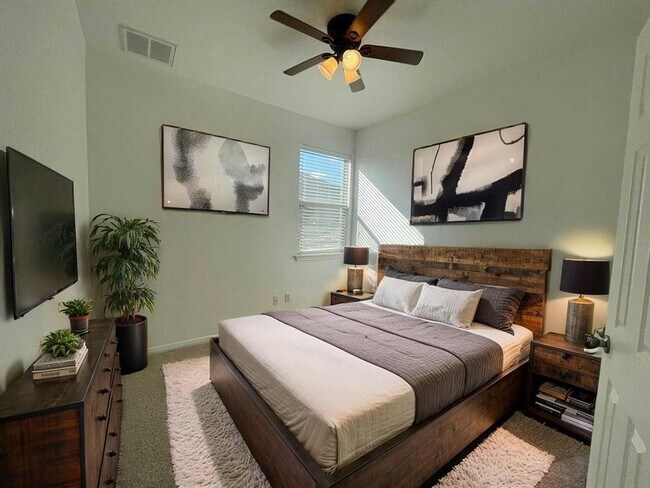 Building Photo - Nice home available in Brookside Subdivision!