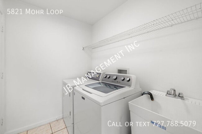 Building Photo - 5821 Mohr Loop