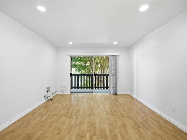 Building Photo - 3604 W Estates Ln