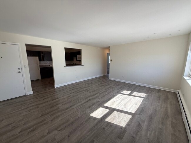 Building Photo - 1039 College Ave