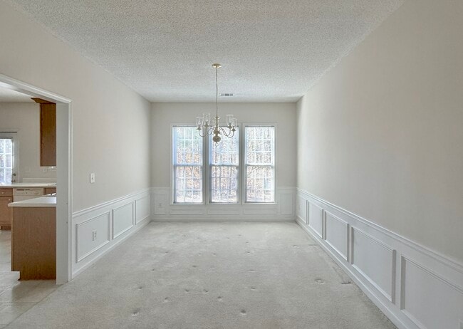 Building Photo - 510 Keeneland Ave