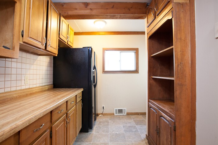 Building Photo - 1115 19th Ave NE