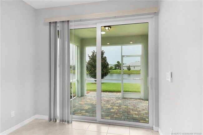 Building Photo - 10214 SW Captiva Dr