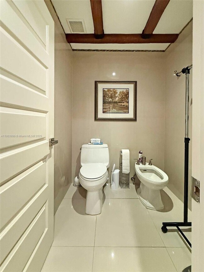 Building Photo - 9318 NW 50th Doral Cir S