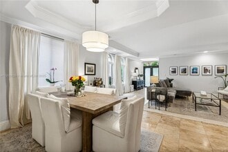 Building Photo - 3168 Ohio St