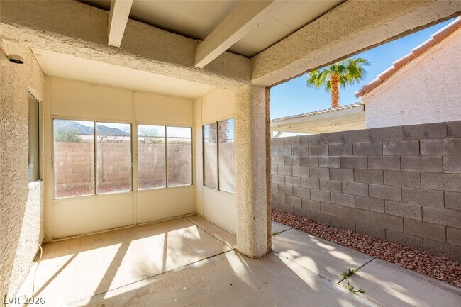Building Photo - 582 Searchlight Dr