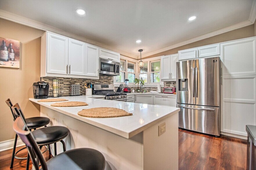 Building Photo - 1003 N Rd