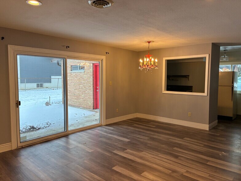 Building Photo - 4317 E State Blvd