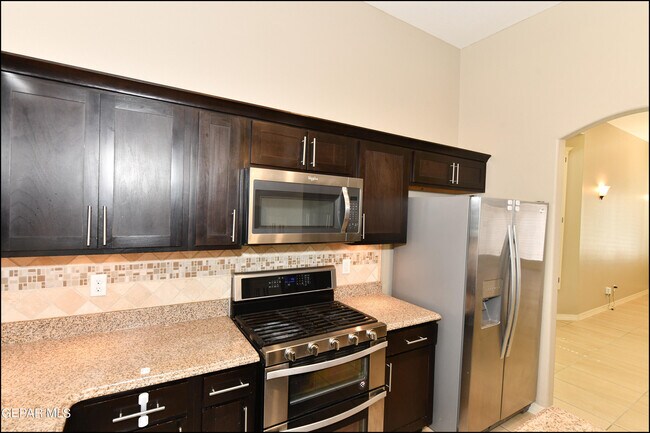 Building Photo - 3136 Red Maple