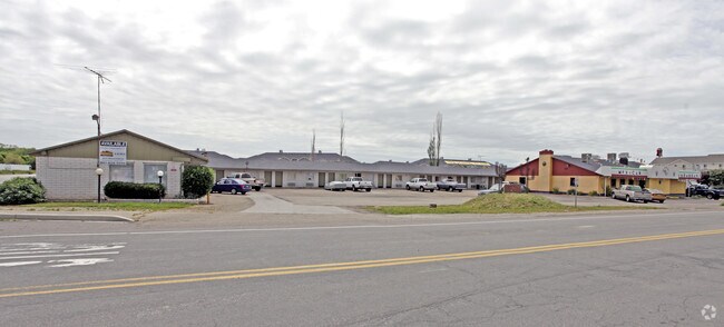 Primary Photo - Big Z Apartments