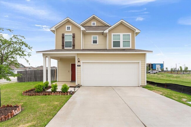 Primary Photo - 5001 Black Onyx Dr