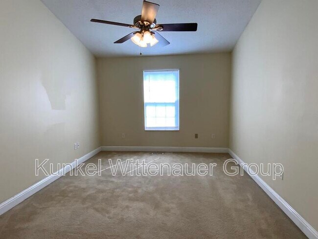 Building Photo - 3336 Berwin Green Dr