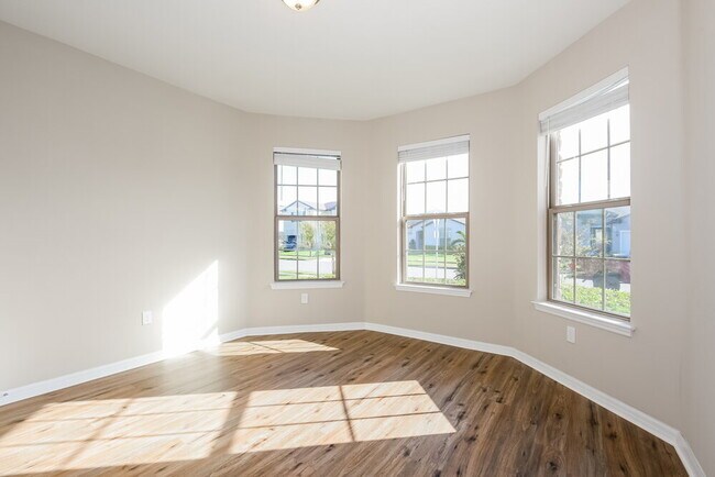 Building Photo - 3416 Soaring Dr