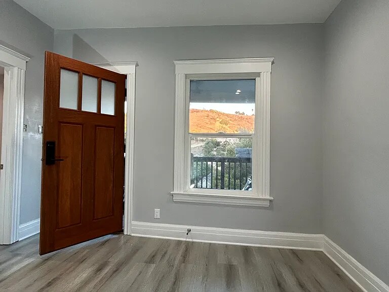 Building Photo - 2719 Alta St