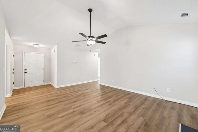 Building Photo - 7091 Greenridge Dr