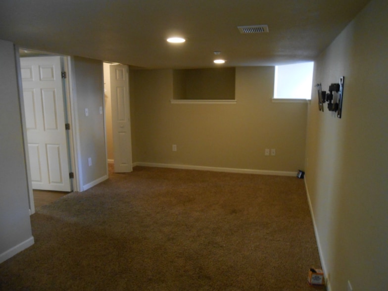 Building Photo - 3918 Goodnight Ave