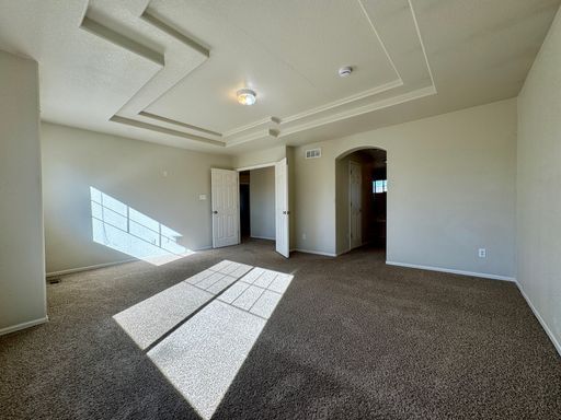 Building Photo - 3 Bedroom Home With Plenty of Space! Avail...
