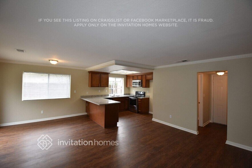 Building Photo - 260 Cimarron Dr