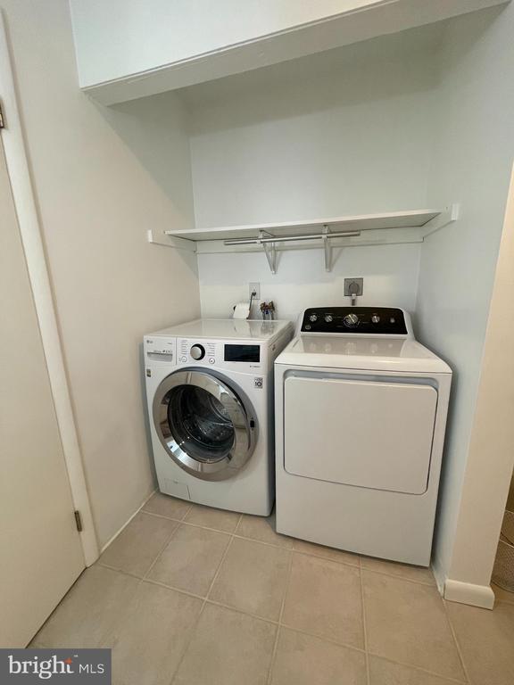 Building Photo - 397 Vesper Rd