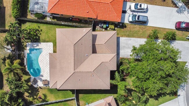 Building Photo - 1570 Elm Grove Rd