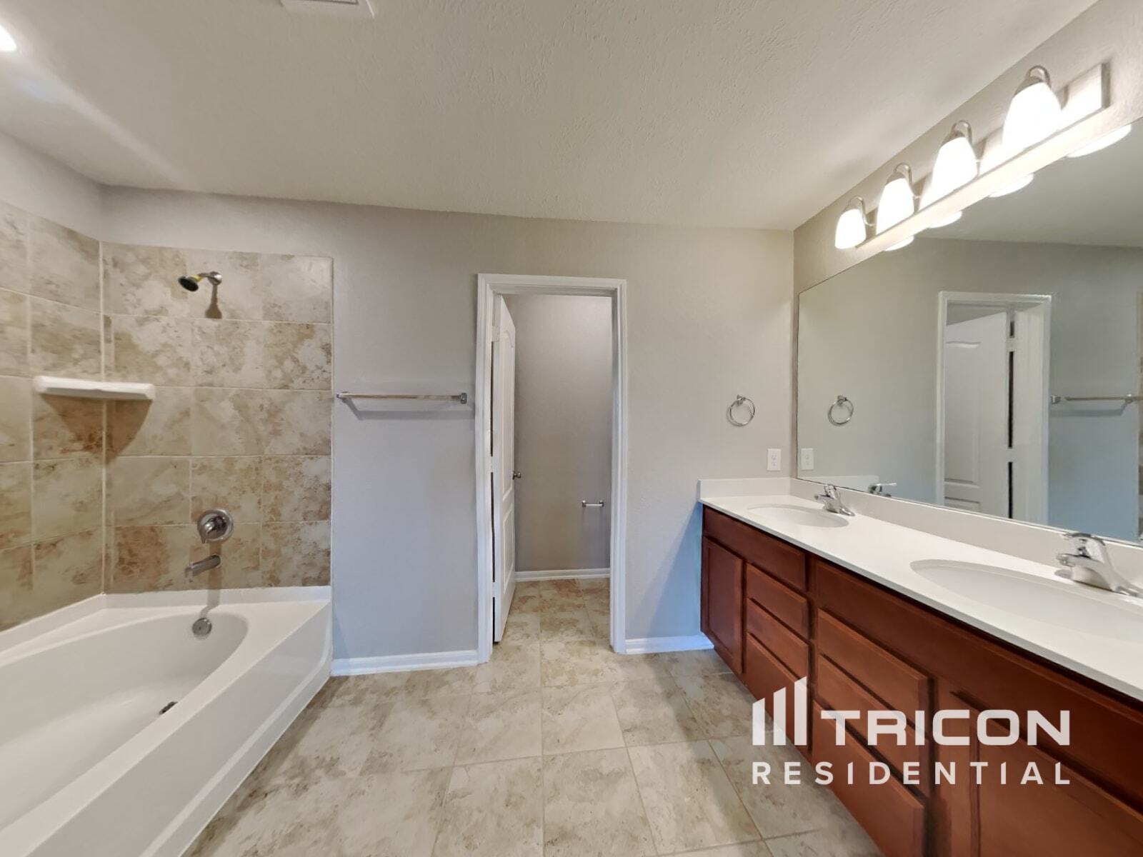 Building Photo - 5342 Castle Discordia St