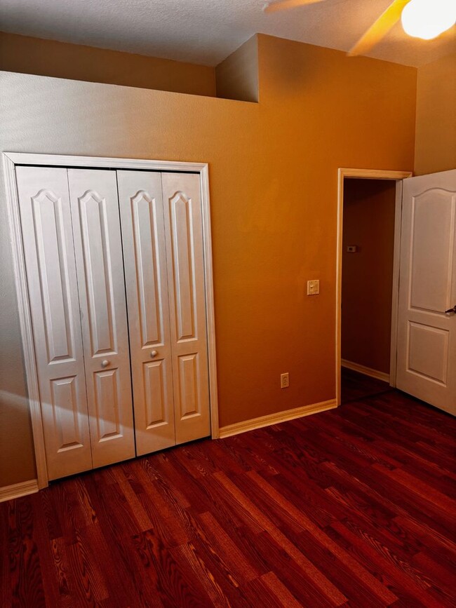 Building Photo - AVAILABLE NOW