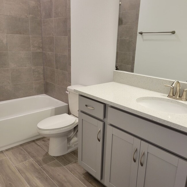 Building Photo - Annual UNfurnished almost BRAND NEW townhome just south of University and Lockwood Ridge!