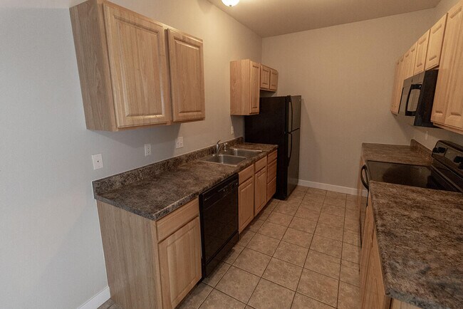 Building Photo - 1633 Citadel Dr