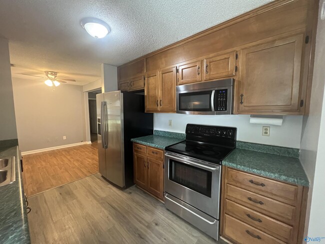 Building Photo - 13333 Dickens Ln