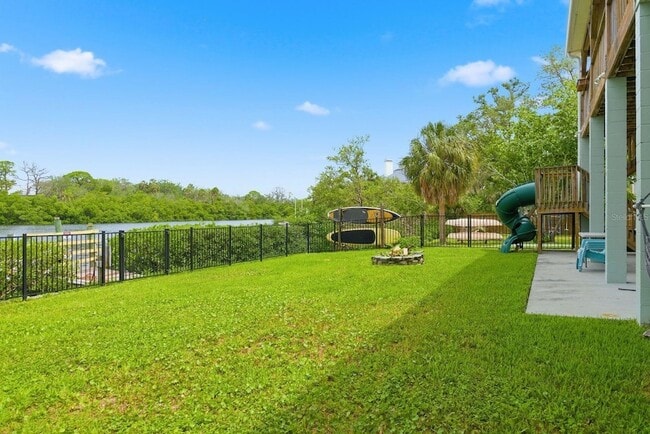 Building Photo - 6731 Arroyo Dr