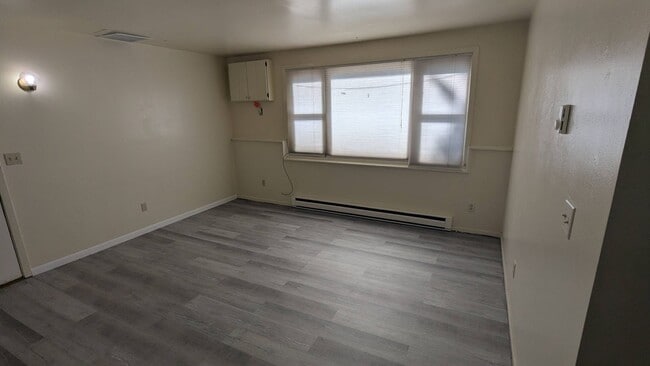 Building Photo - 505 Chestnut St