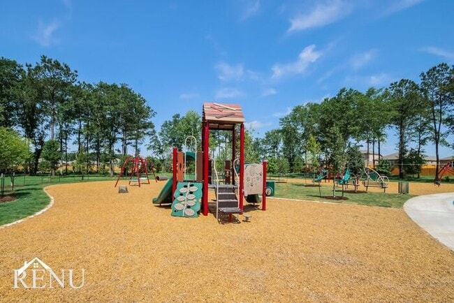 Building Photo - 10421 Sweetwater Creek Dr