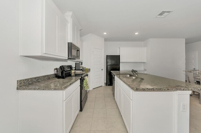 Building Photo - Charming 4BR House in Anna