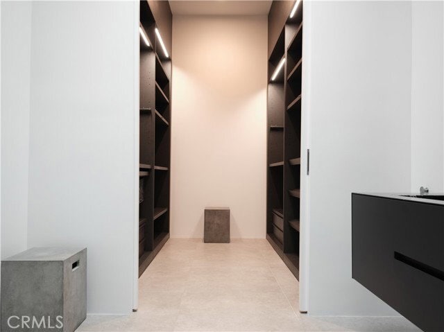 Building Photo - 838 Kings Rd