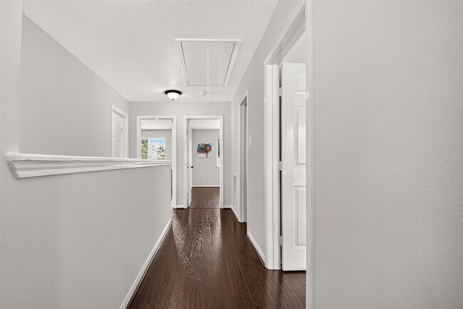 Building Photo - 9710 Berkshire Trce