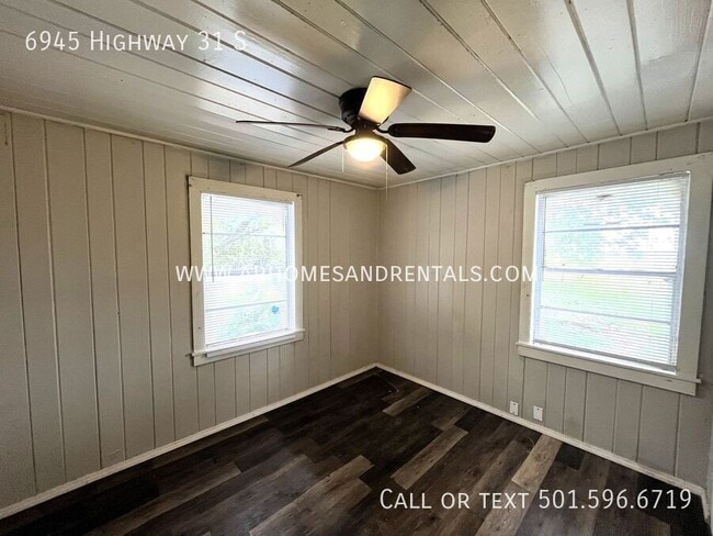 Building Photo - 6945 Highway 31 S