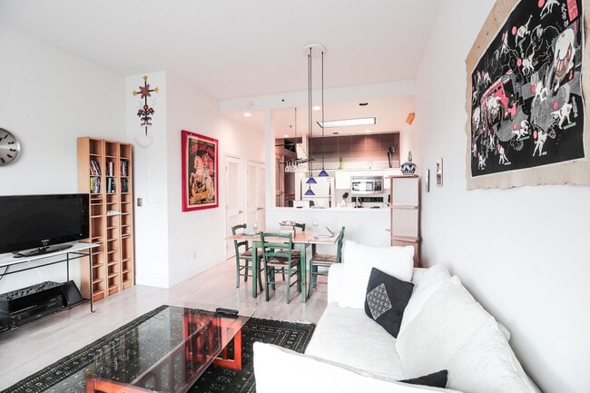 Building Photo - Spacious Jr. 1 Bedroom near Levi's Plaza |...