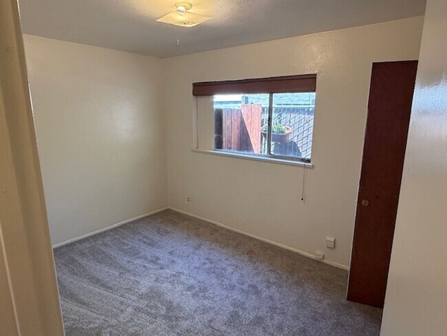 Building Photo - Central Richmond 2-Bedroom Home Near City ...