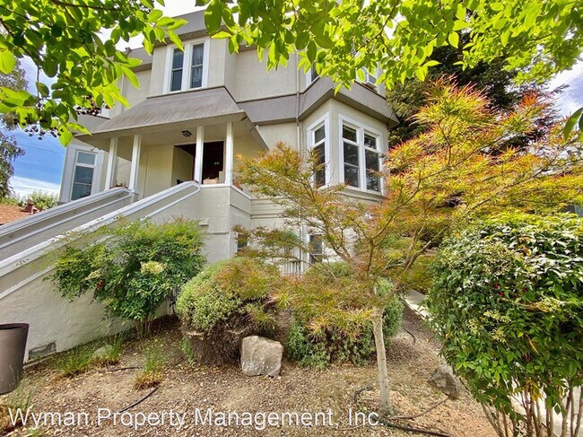 Building Photo - 1415 Brown St